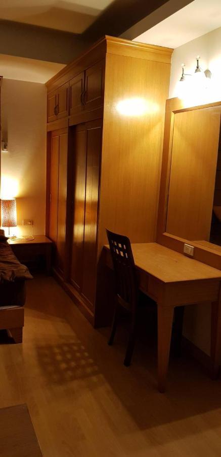פאטאיה Jolly Guesthouse & Restaurant מראה חיצוני תמונה