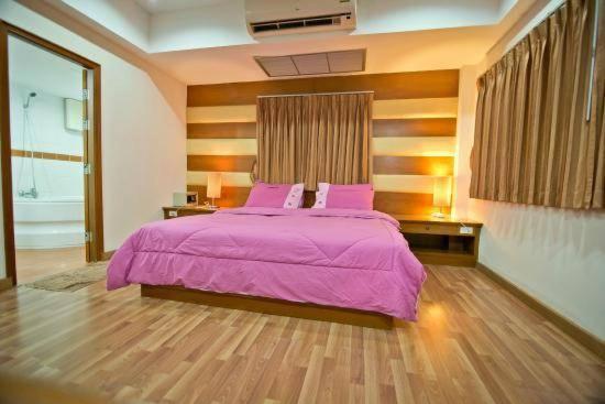 פאטאיה Jolly Guesthouse & Restaurant מראה חיצוני תמונה